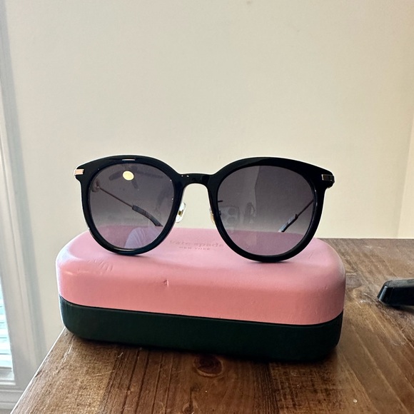 kate spade Accessories - kate spade Black Round Gradient Lens Sunglasses